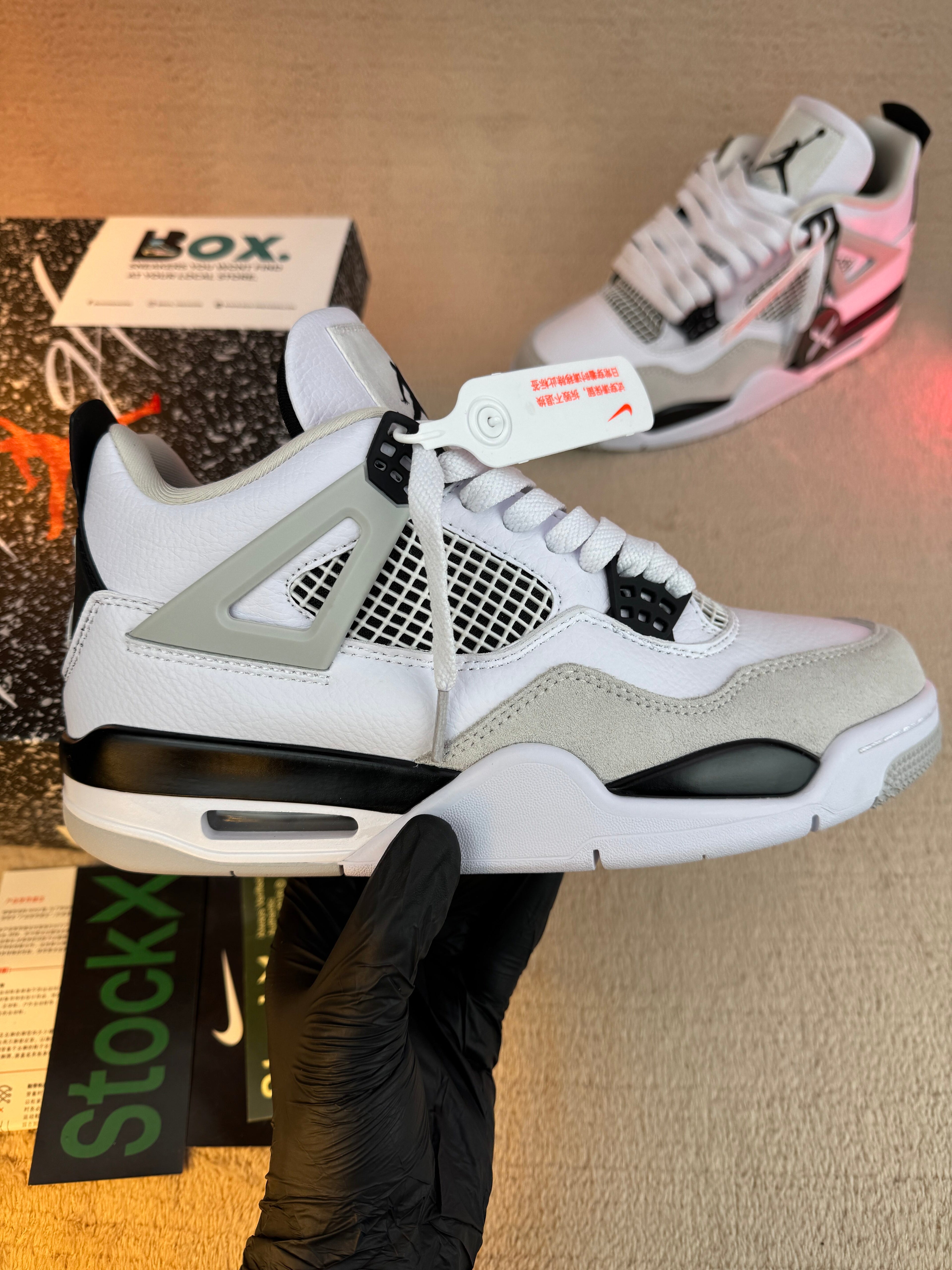 Jordan 4 RetroMilitary Black