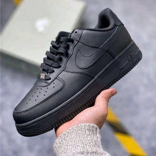 Nike Air Force 1 Black